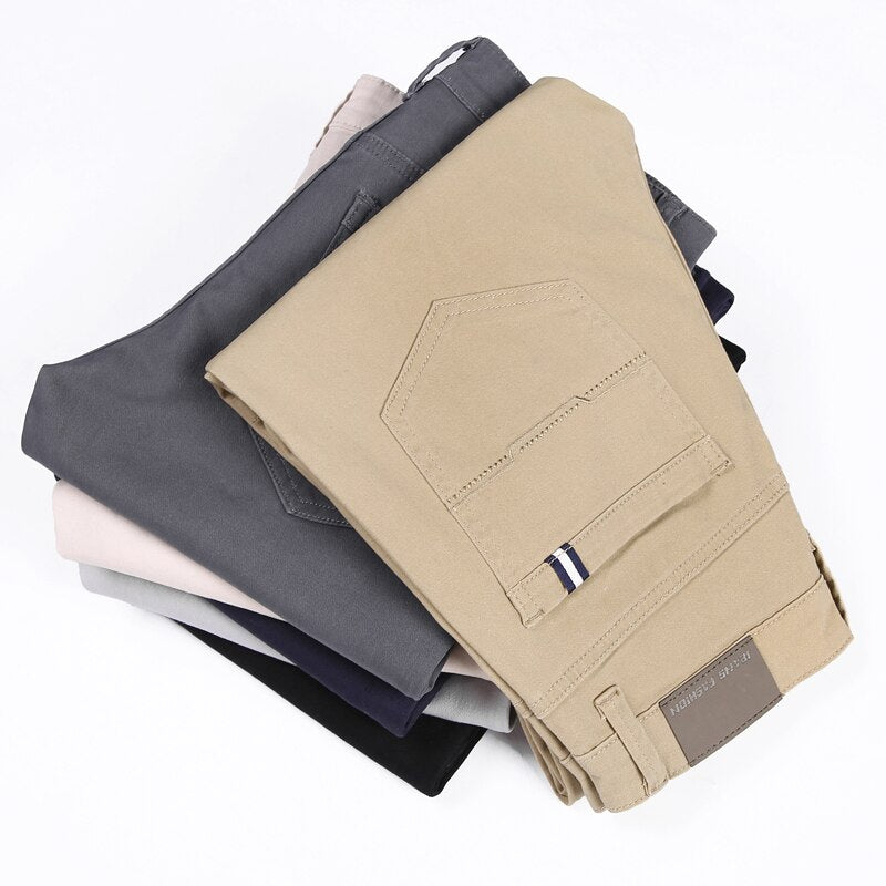 "Achetez des pantalons pour homme 2023 élégants et confortables sur AOMshop"