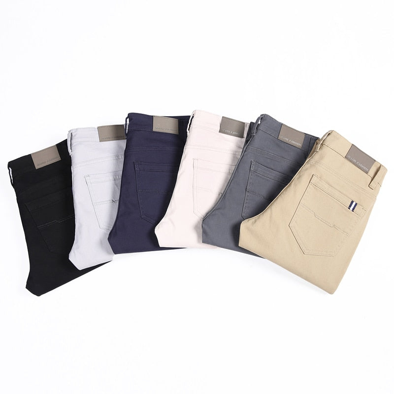 "Achetez des pantalons pour homme 2023 élégants et confortables sur AOMshop"