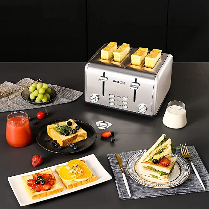 Achetez le Toaster 4 Slice Geek Chef en Acier Inoxydable avec Fonction Bagel, Décongélation et Annulation sur AOMshop