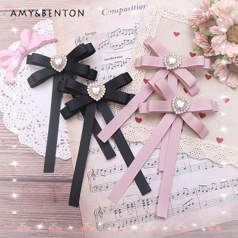"Achetez des barrettes pour cheveux en forme de cœur avec strass chez AOMshop"