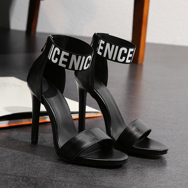 Achetez des chaussures à talons hauts stiletto pour femmes sur AOMshop