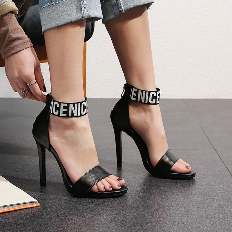 Achetez des chaussures à talons hauts stiletto pour femmes sur AOMshop black