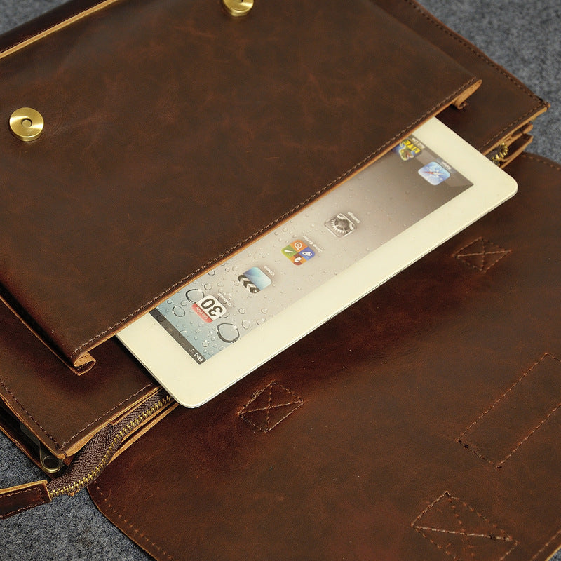 Achetez la sacoche en cuir Crazy Horse pour homme sur AOMshop