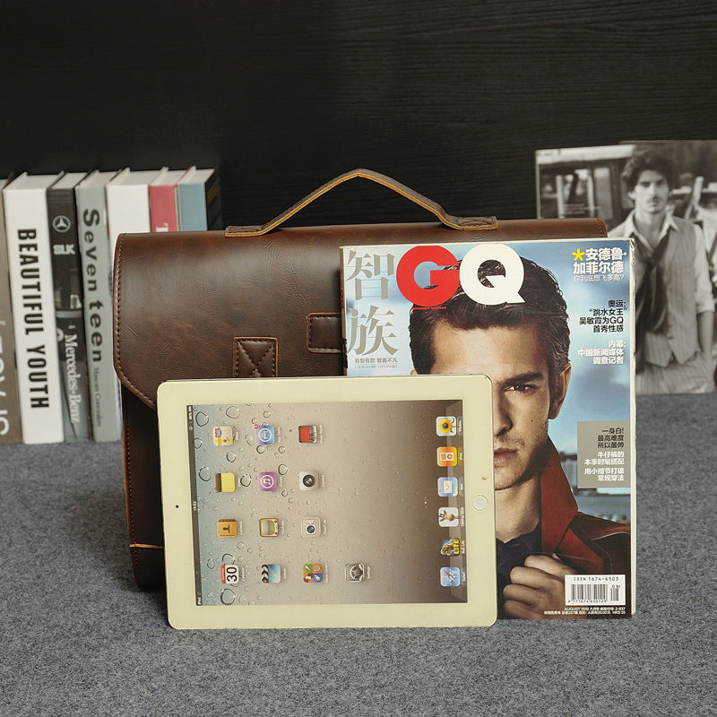 Achetez la sacoche en cuir Crazy Horse pour homme sur AOMshop