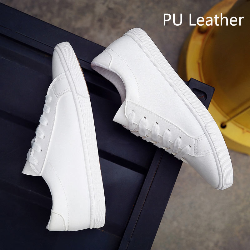 "Achetez les nouveaux sneakers blancs pour femmes en PU et toile - AOMshop" White pu