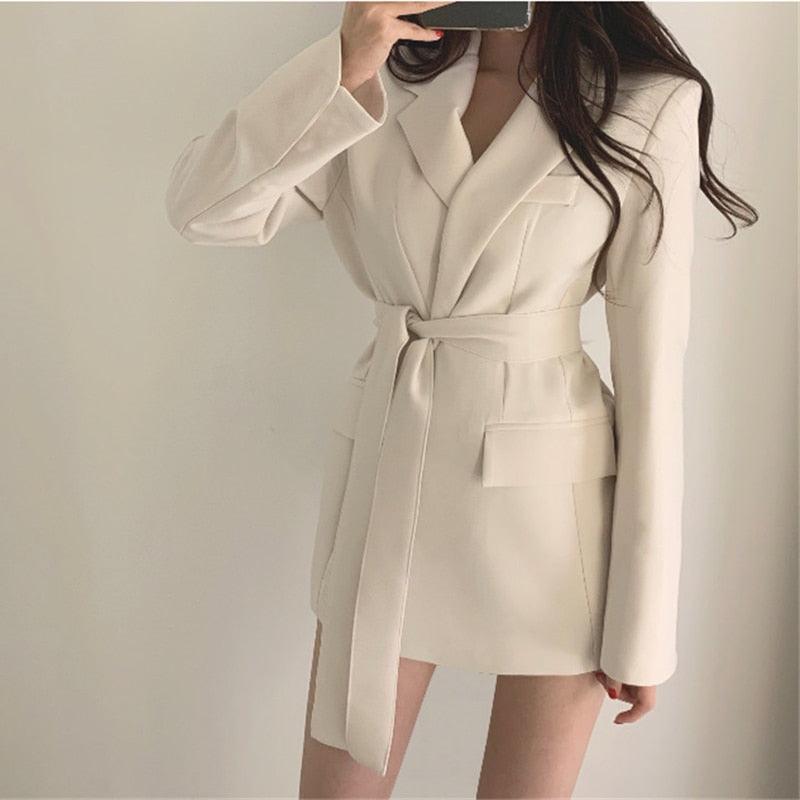 Blazer femme slim-fit avec ceinture | Costume de travail élégant pour femme Beige Free Belt