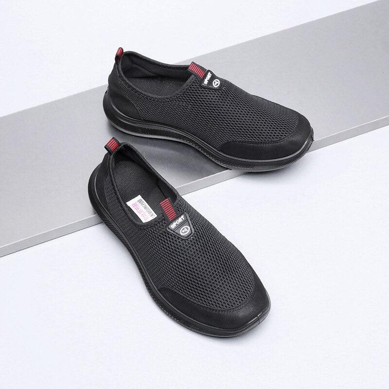 "Chaussures d'été pour hommes : Slip-on, respirantes et confortables" Black China
