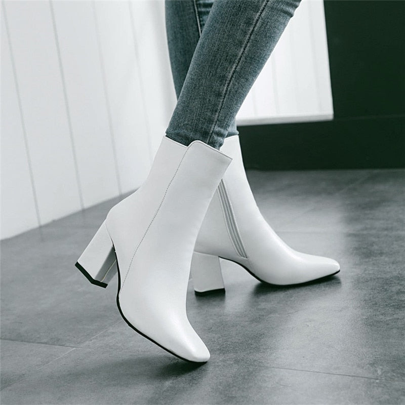 "Chaussures d'hiver pour femmes - AOMshop - Bottines à talon moyen confortables à fermeture éclair latérale"