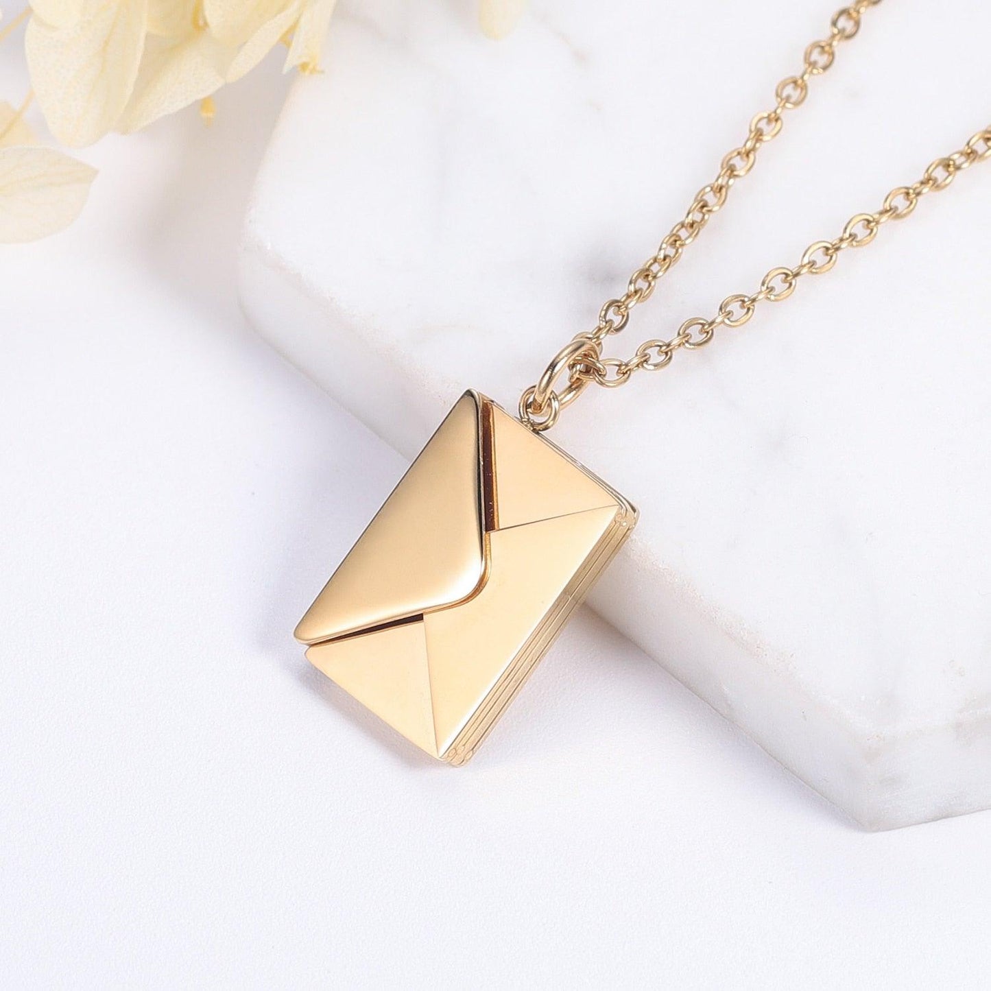 Collier pendentif lettre d'amour personnalisé en acier inoxydable