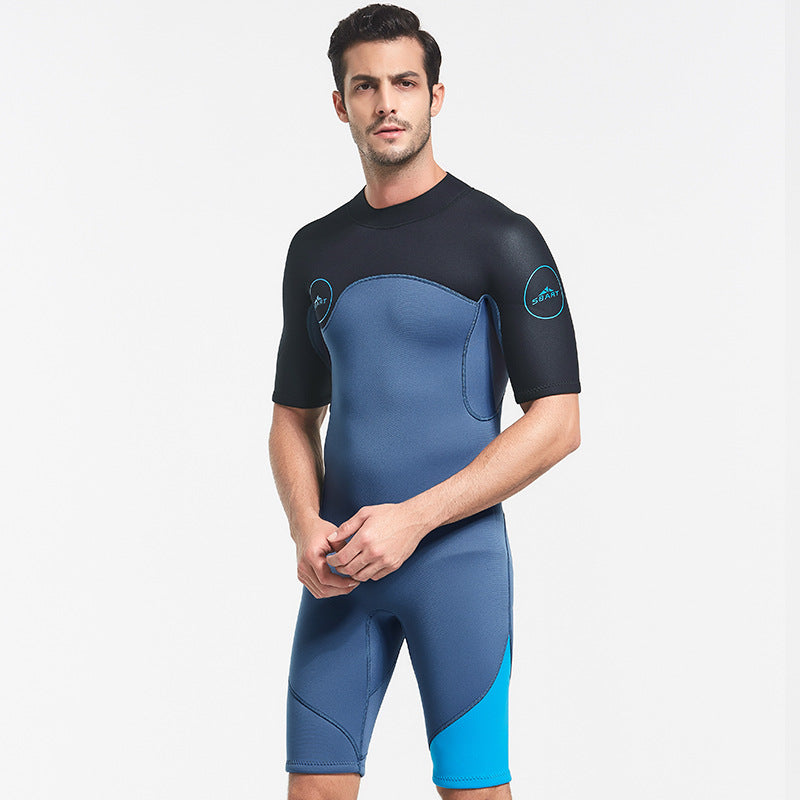 "Combinaison de surf pour une protection optimale - AOMshop"