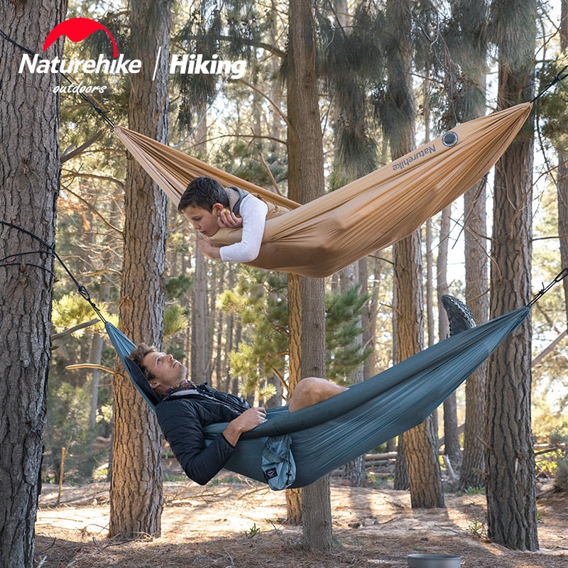 La tente-hamac gonflable ultralégère NatureHike Loiding - AOMshop