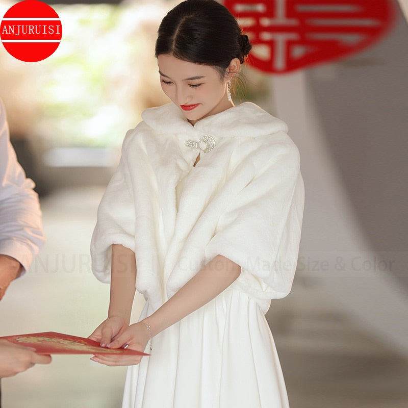 Manteau en fausse fourrure pour mariage et occasions décontractées | AOMshop