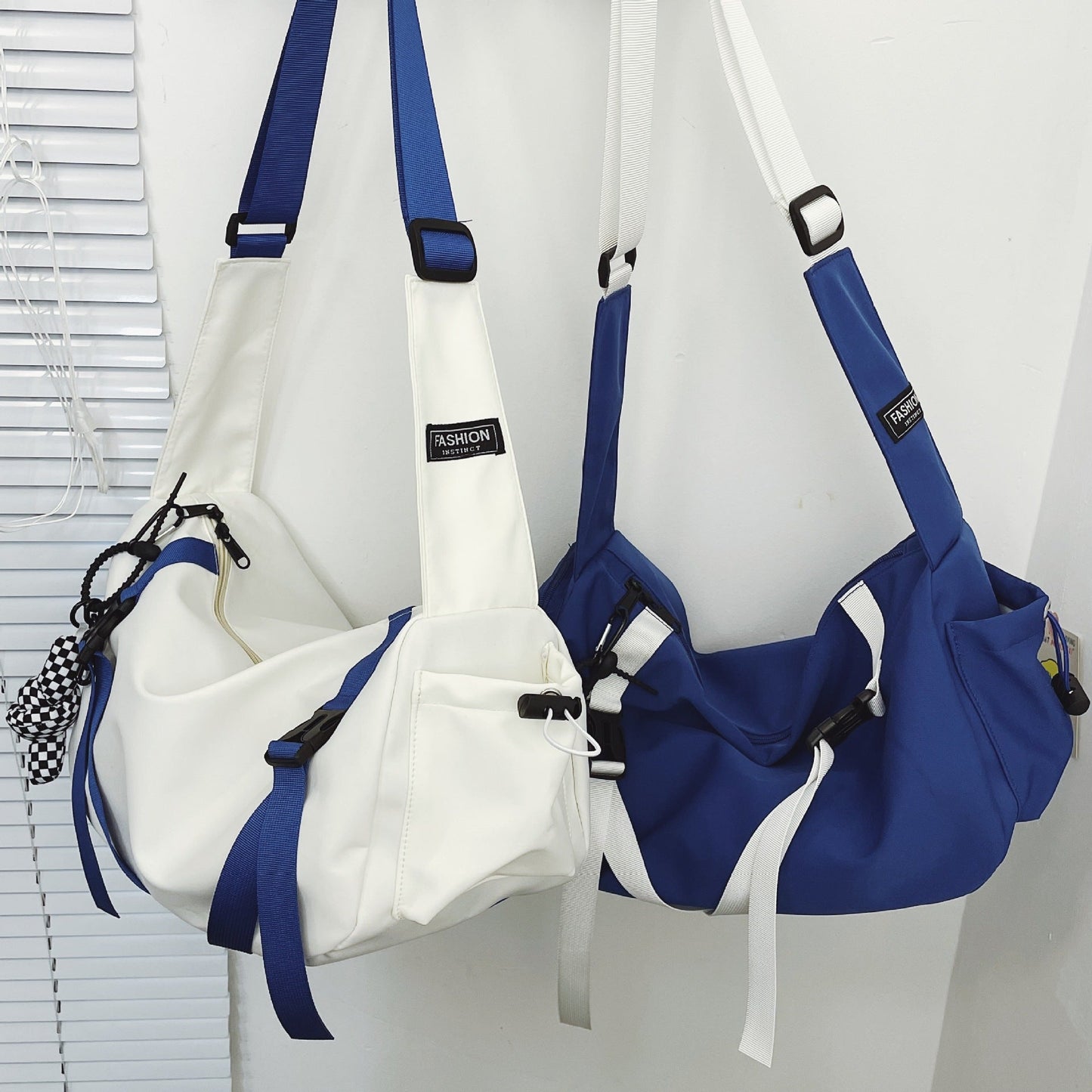 Large sac en bandoulière à large sangle pour hommes et femmes | AOMshop