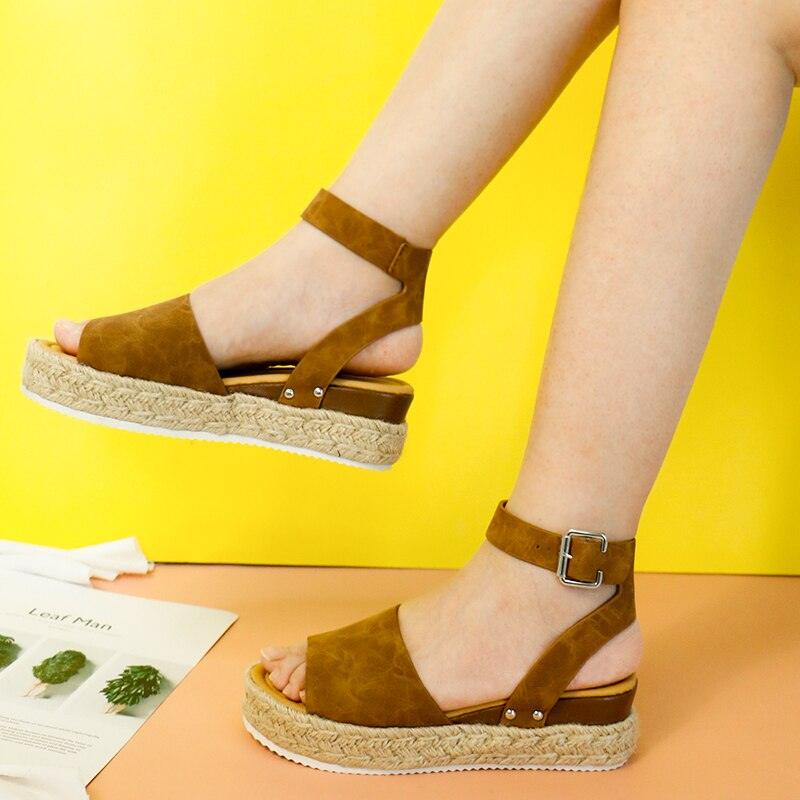 Nouvelles sandales à talons compensés pour femmes