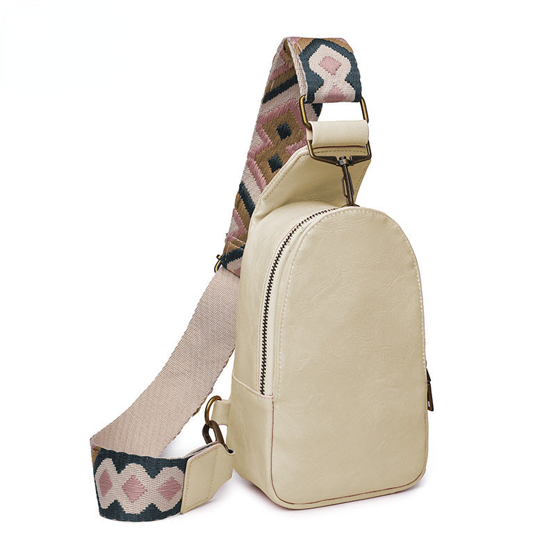 Achetez le sac en bandoulière PU Leather Chest Bag Bohemian Niche Messenger sur AOMshop Beige