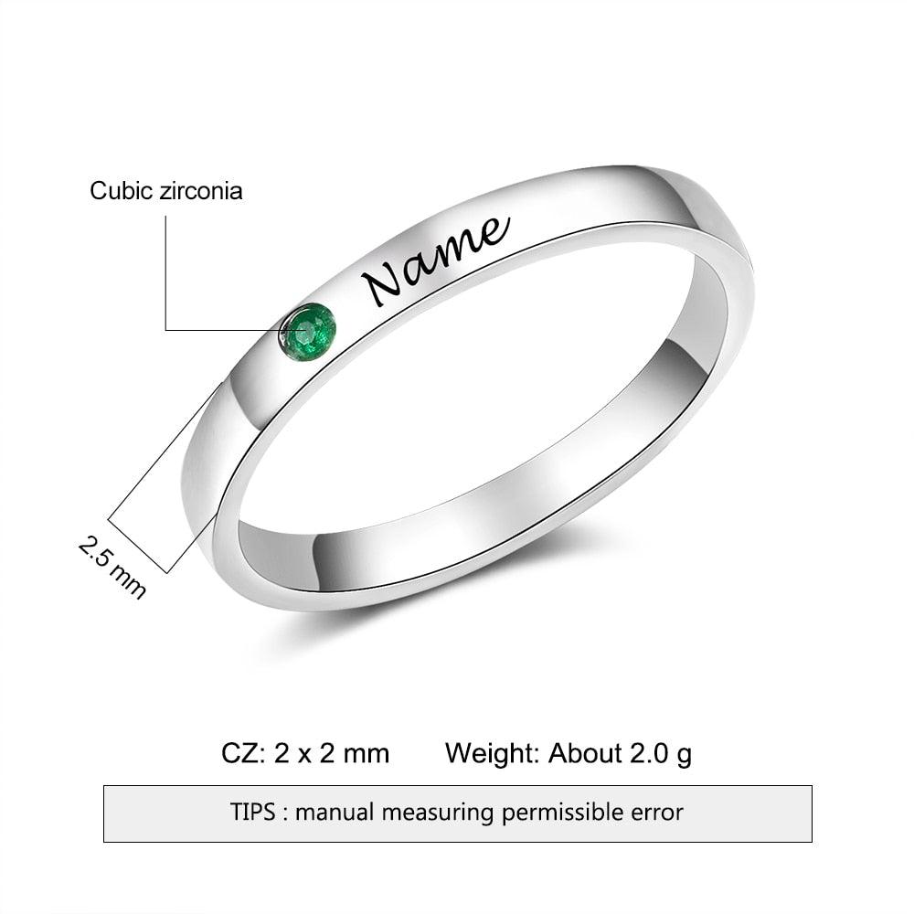 "Personnalisez votre bague de nom avec pierre de naissance
