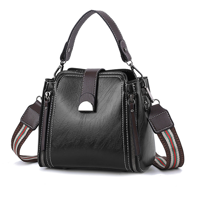 Achetez le sac messenger Retro Foreign Style sur AOMshop