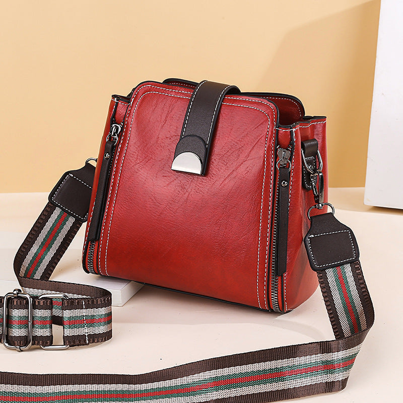 Achetez le sac messenger Retro Foreign Style sur AOMshop