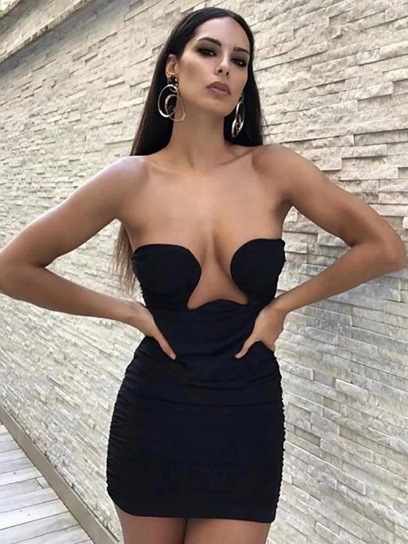 Robe noire sexy sans bretelles