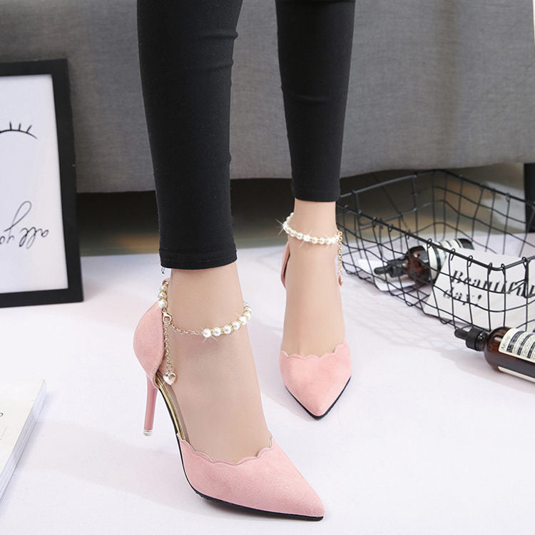 "Sandales Femmes 2023 : Talons Hauts, Chaîne Snap & Design AOMshop"
