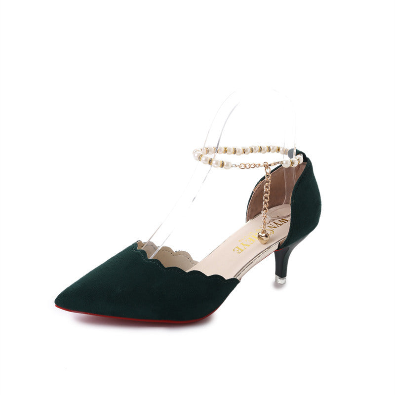 "Sandales Femmes 2023 : Talons Hauts, Chaîne Snap & Design AOMshop"