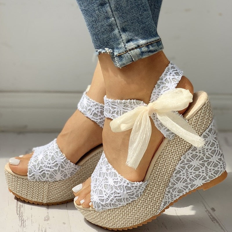 Sandales à talons compensés et dentelle pour femmes - AOMshop