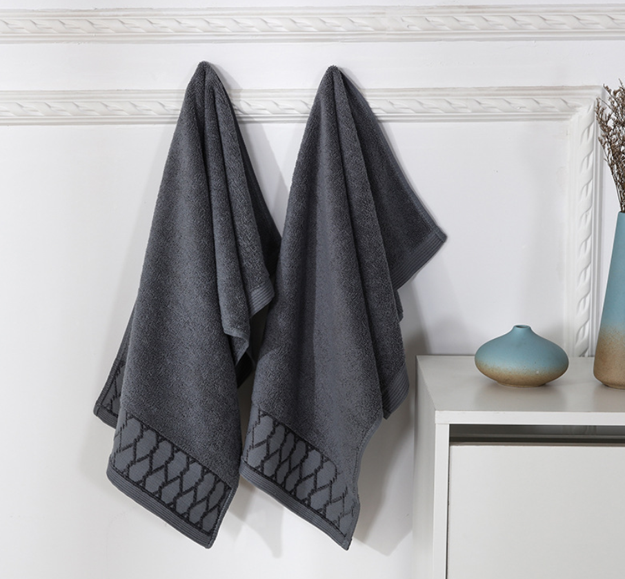 "Serviette de toilette adulte épaisse - AOMshop"