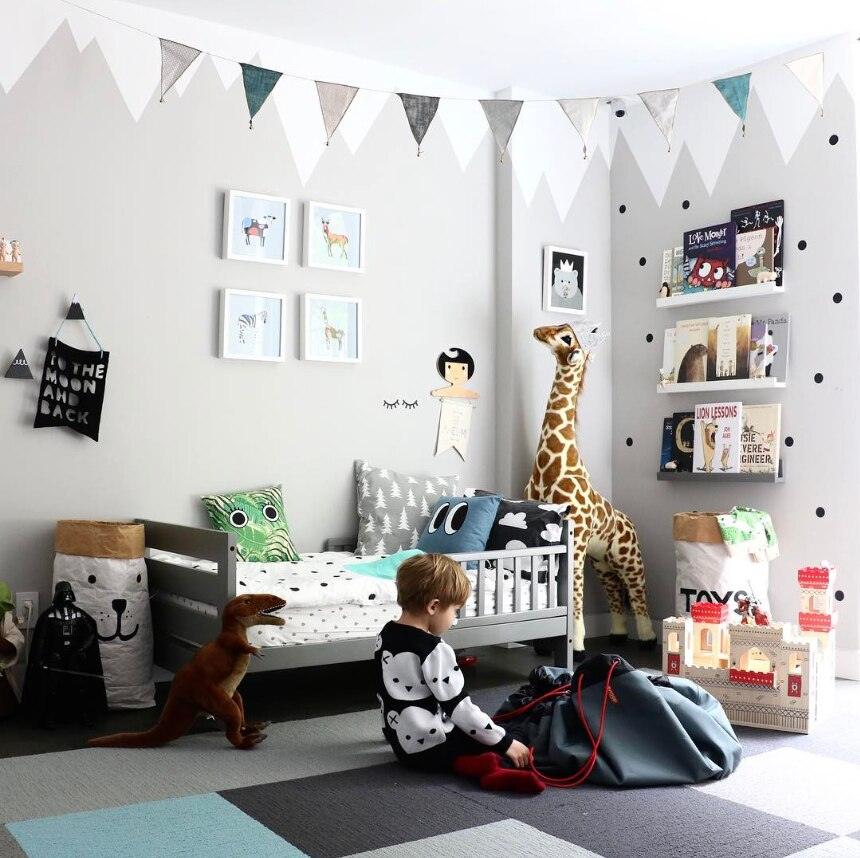 Stickers Muraux pour Chambre d'Enfant - Décoration Murale à Pois Noirs