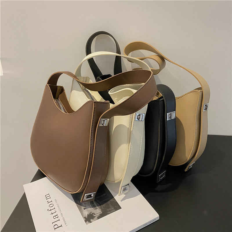 Achetez notre sac à bandoulière sous le bras de qualité supérieure