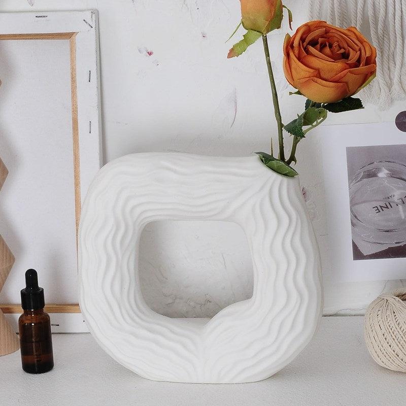 Vase en céramique creux carré et circulaire Vilead