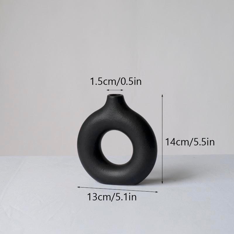 Vase en céramique creux carré et circulaire Vilead black S