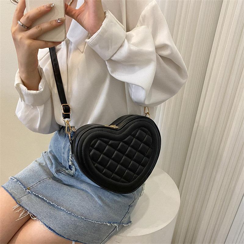 Achetez Maintenant le Sac à Bandoulière Femme Forme d'Amour avec Rhombus et Couleur Unie | AOMshop
