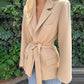 Blazer femme slim-fit avec ceinture | Costume de travail élégant pour femme
