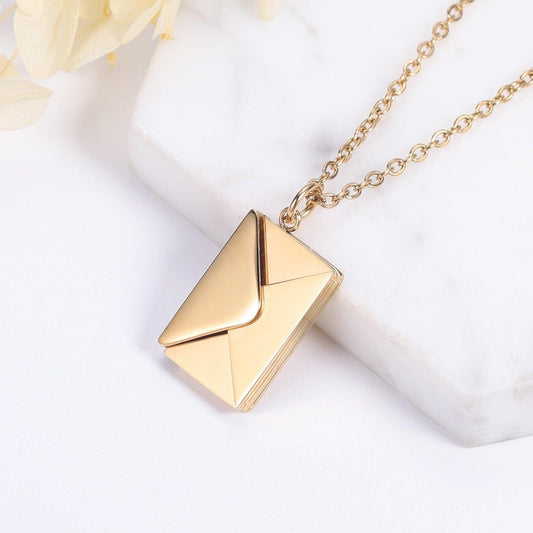 Collier pendentif lettre d'amour personnalisé en acier inoxydable