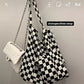 "Sac épaule motif checkerboard coréen AOMshop - tendance et pratique"