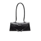 "One-shoulder Armpit Bag : tendance et pratique - AOMshop"