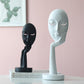 "Statue figurine abstraite en résine pour décoration intérieure"