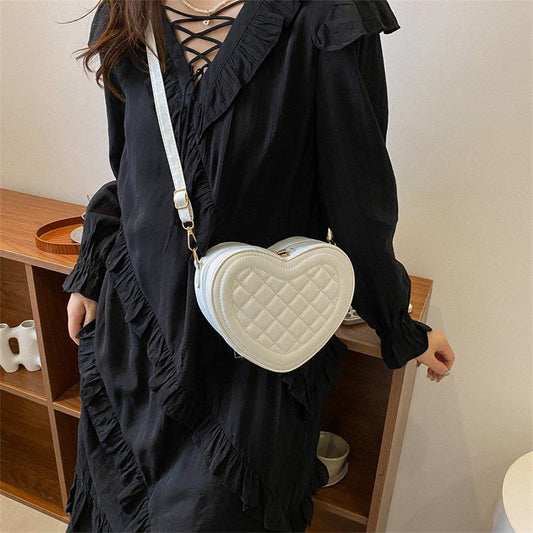 Achetez Maintenant le Sac à Bandoulière Femme Forme d'Amour avec Rhombus et Couleur Unie | AOMshop